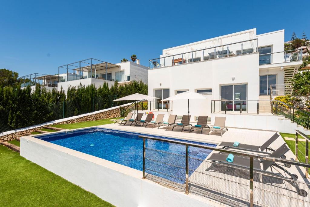 Villa Paradise by Escape Home - 2