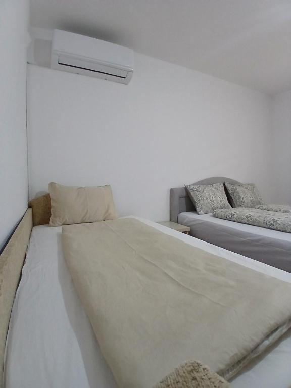 Red Rose Apartment - 3