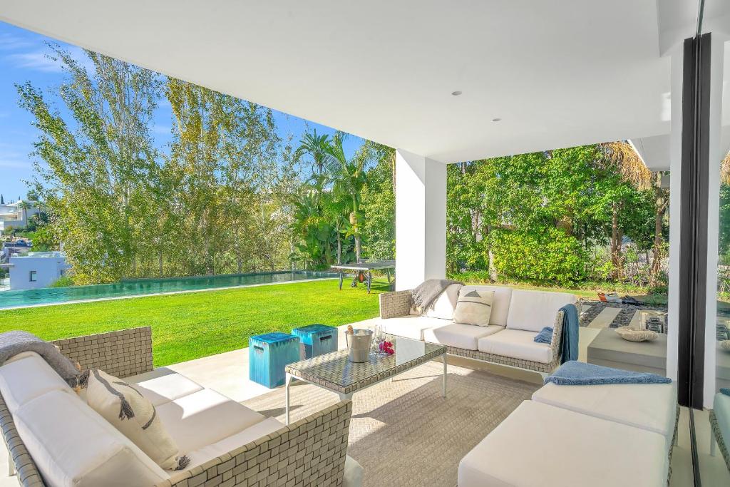 Villa Serena by Finest Rentals - 4