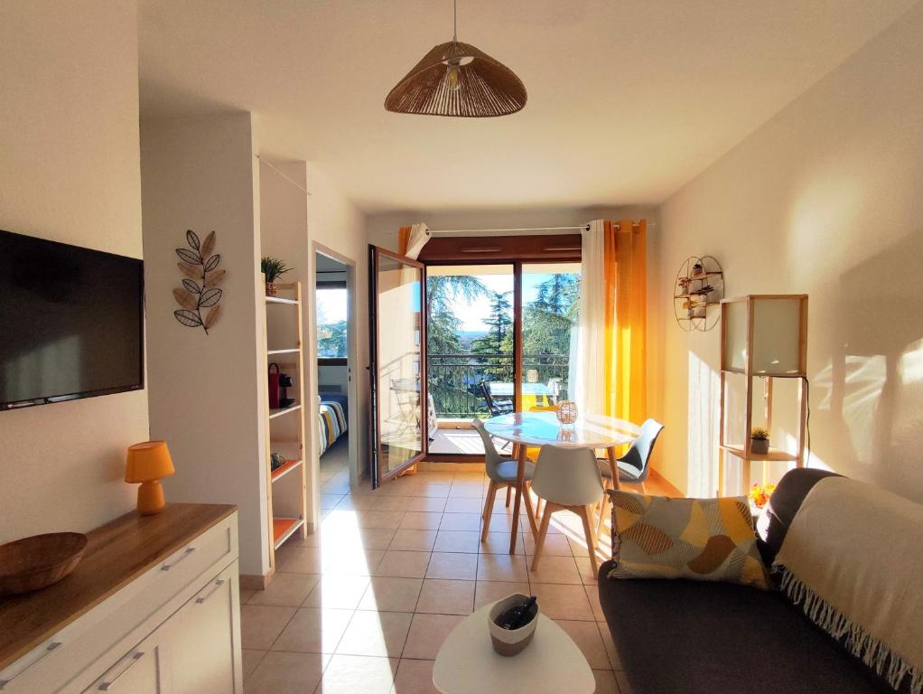 Appartement avec Terrasse et parking en centre ville d'Uzès - 4