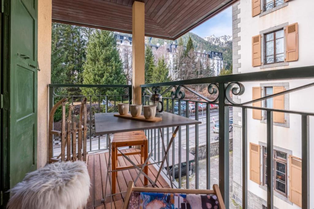 A lovely flat right in the centre of Chamonix - 1