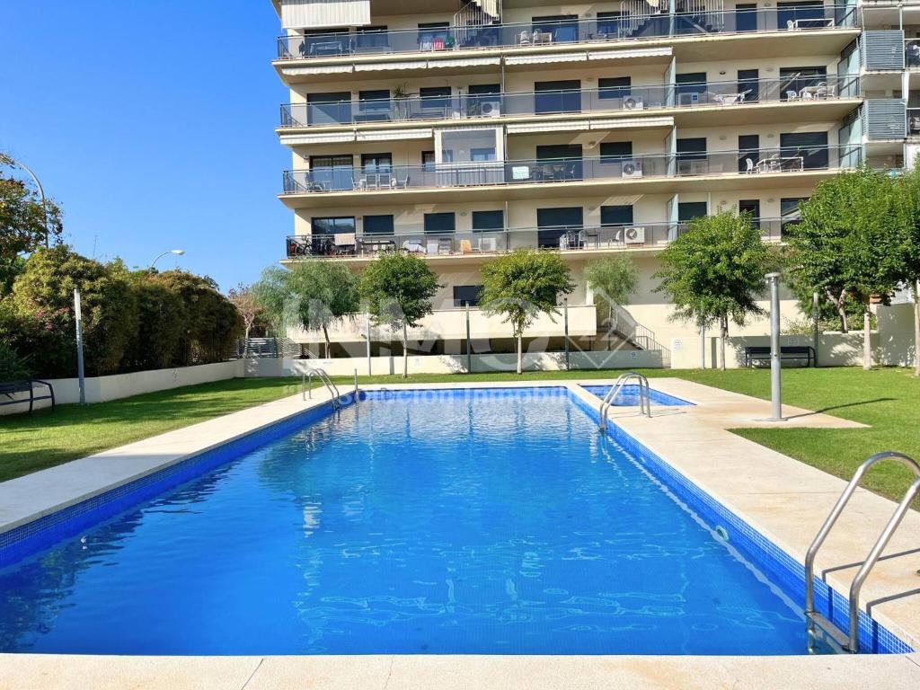 Moderno apartamento con piscina y parking 162B - INMO22 - 1