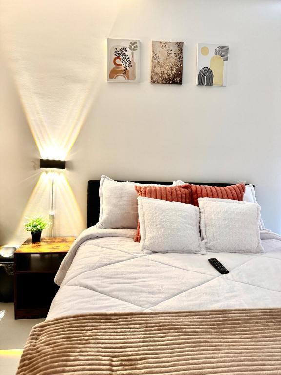 Modern studio apartment with rooftop, Chicó Norte - 3