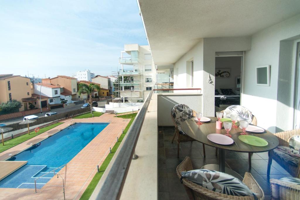 WELCS APARTAMENTO 300 EMP con piscina comunitaria - 1