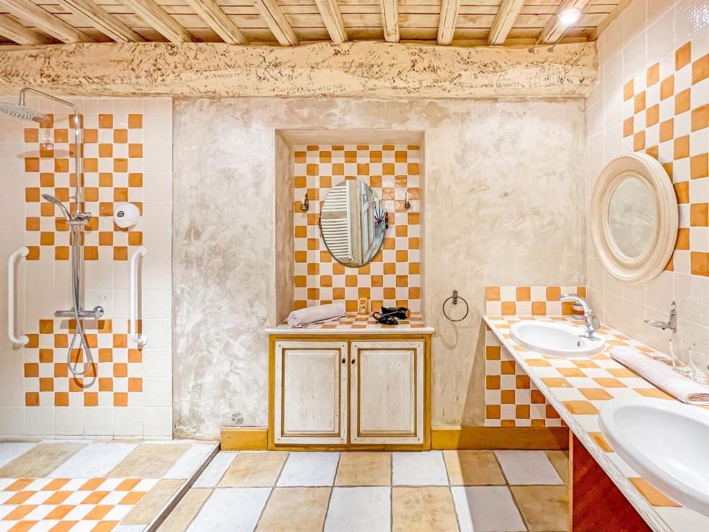 Belle chambre avec grand espace de vie - REVENTIN VAUGRIS - 4