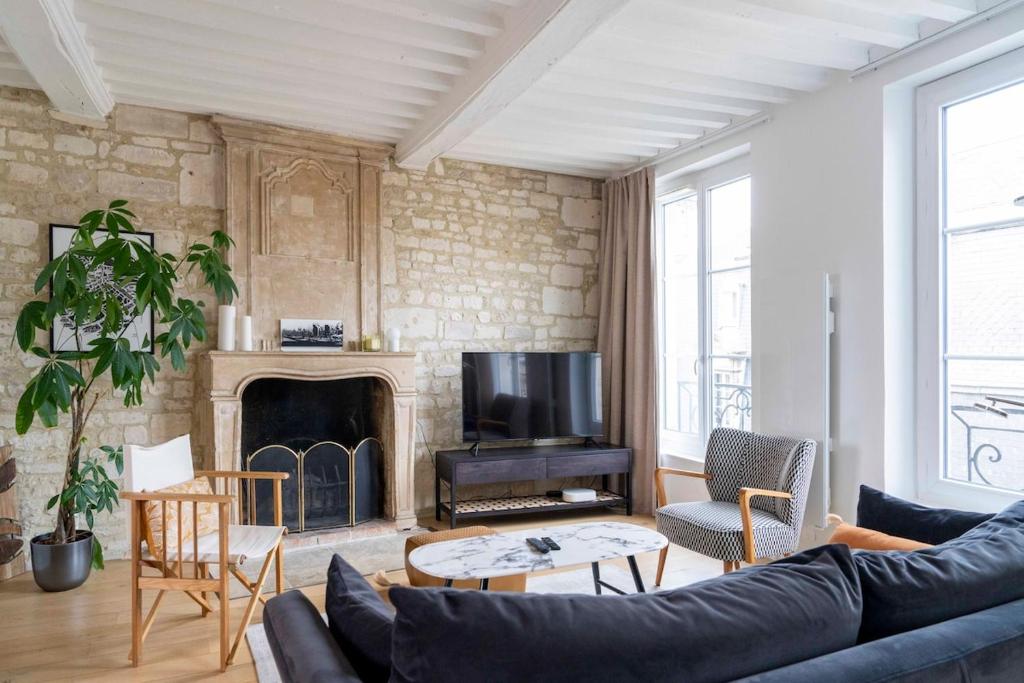 Triplex de charme - vue toits - hypercentre Caen - 4