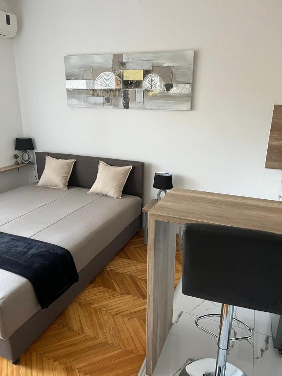 Apartment Zvezda & parking 36 - 4
