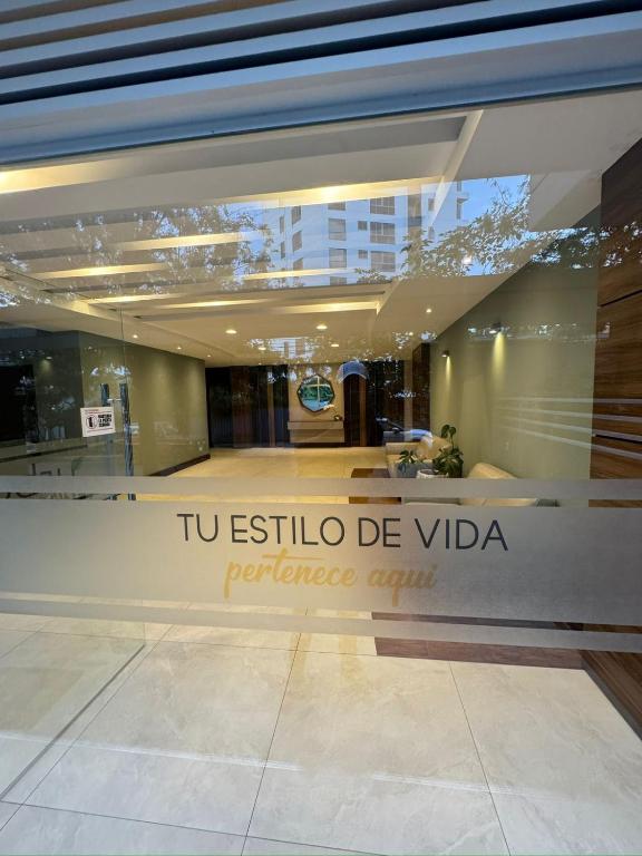 Familiar y equipado a pasos del Cine Center - 4