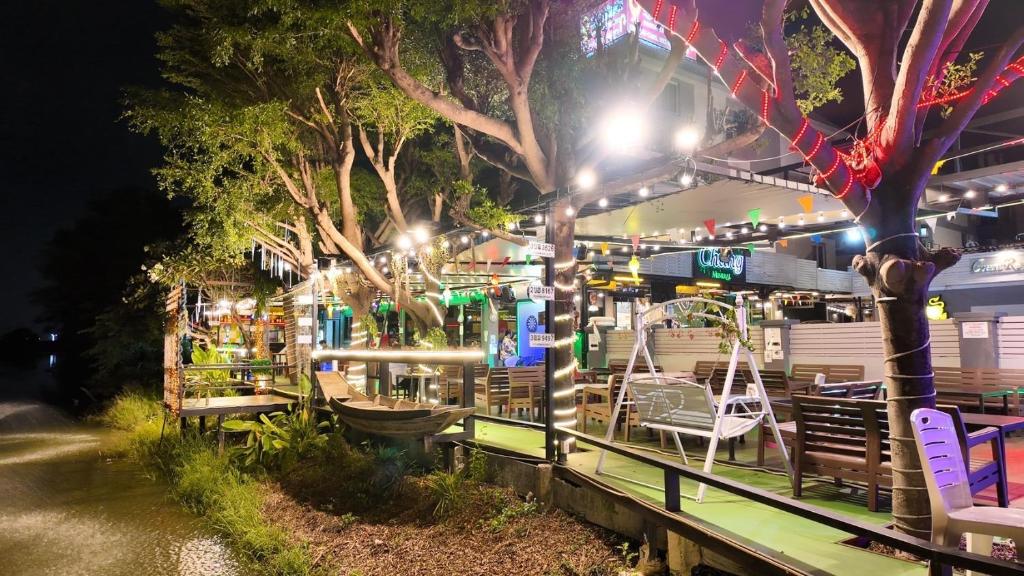 Restaurant, Great Residence Suvarnabhumi Hotel in Bangkok