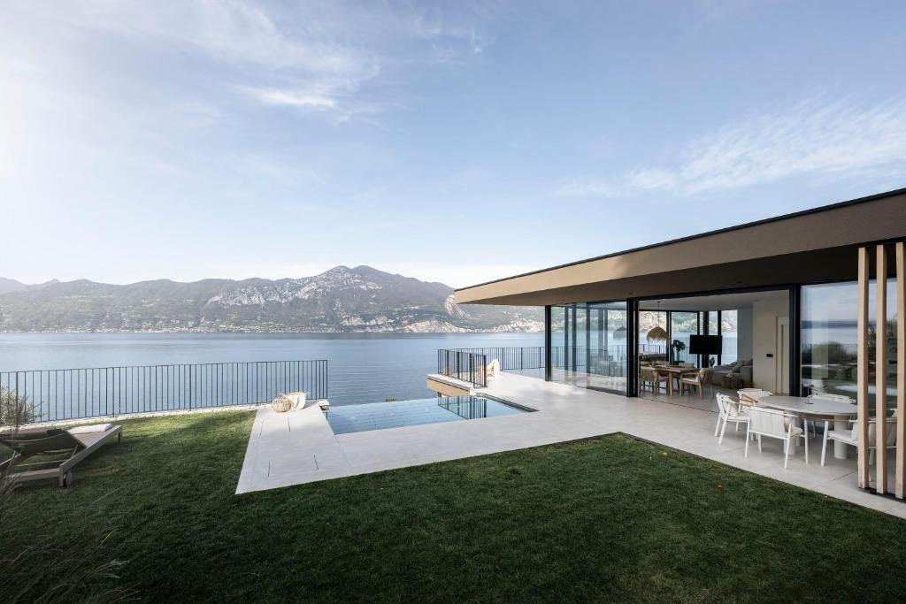 LUXE VISTA Lakeside Villa Brenzone - 1