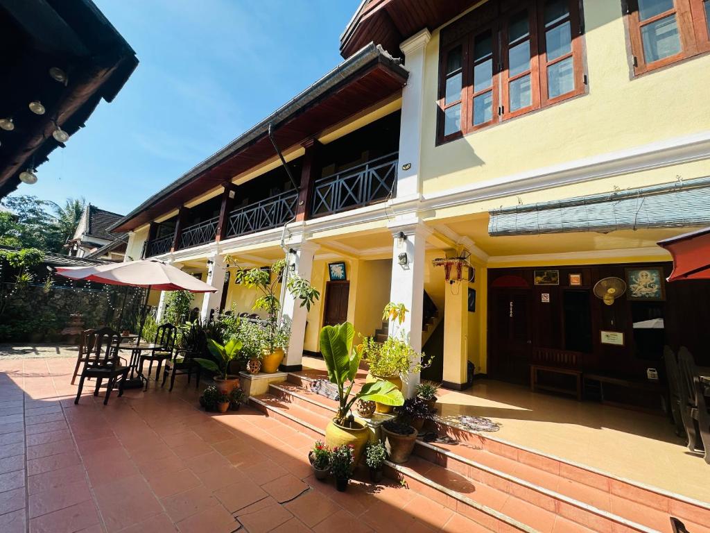 Facilities, Villa Phounsab Tourist Street in Luang Prabang