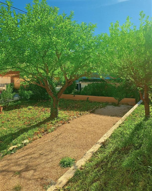 Studio de la Villa Thérèse, Piscine & Jardin - 5