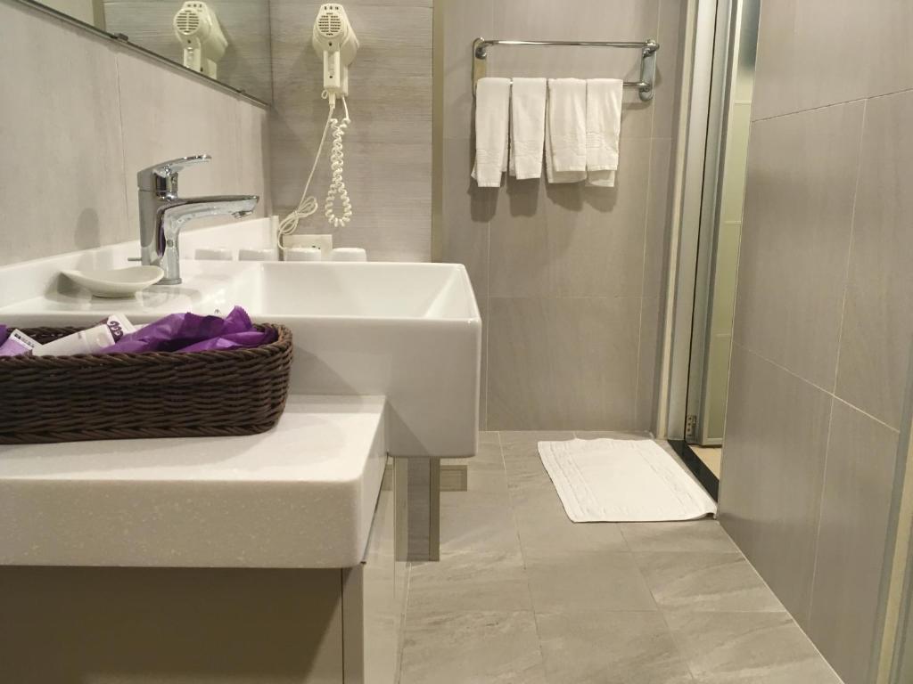 Chi Shing Hai Hotel photo
