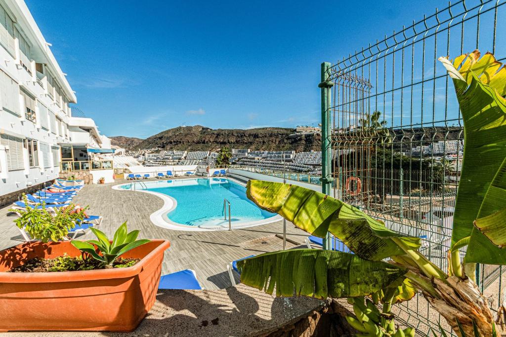 Your Happy Place Private Parking - 2