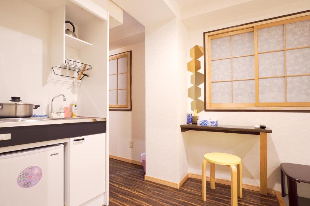 Sunflower Hotel 202, Osaka, Namba & Shinsaibashi