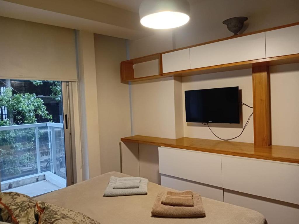 Estudio Moderno en Peña con Balcón y Pileta - 2