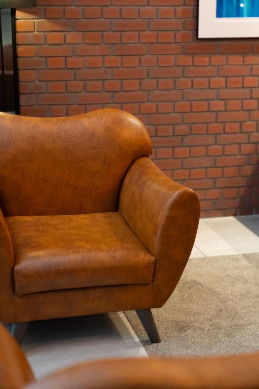 Shared lounge/TV area