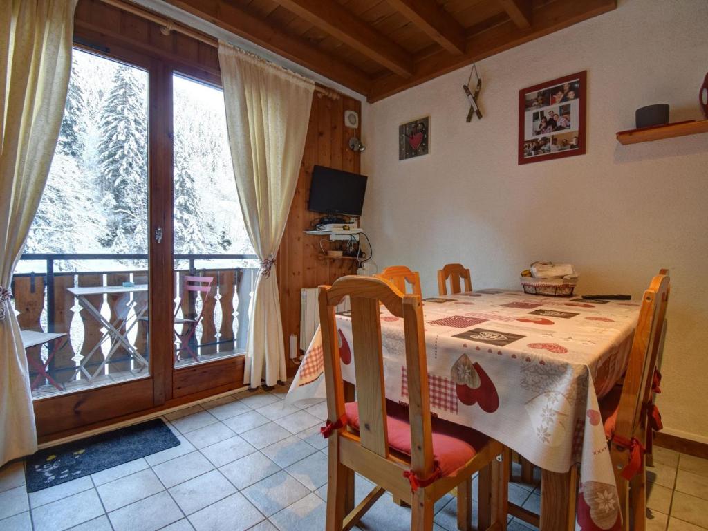 Bel appartement proche du téléphérique de Nyon avec balcon et parking - FR-1-524-145 - 2