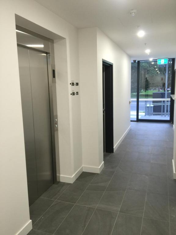 フロント・ロビー