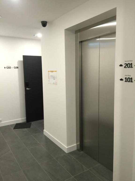 フロント・ロビー