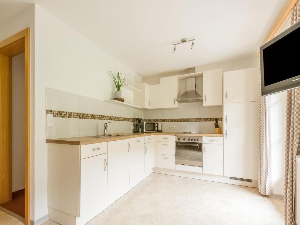 Lovely Apartment in Hainzenberg next to Forest - 3