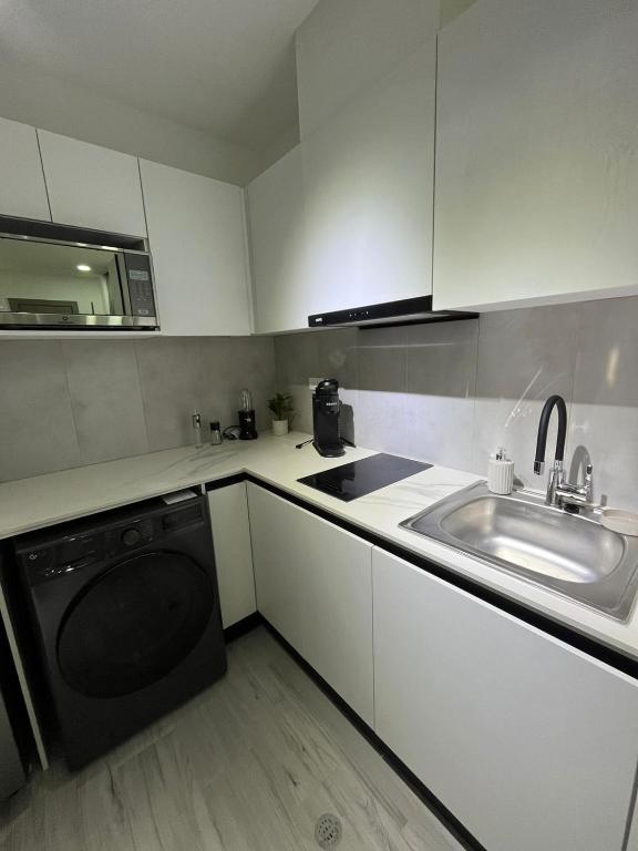 Moderno Estudio Quito - 2