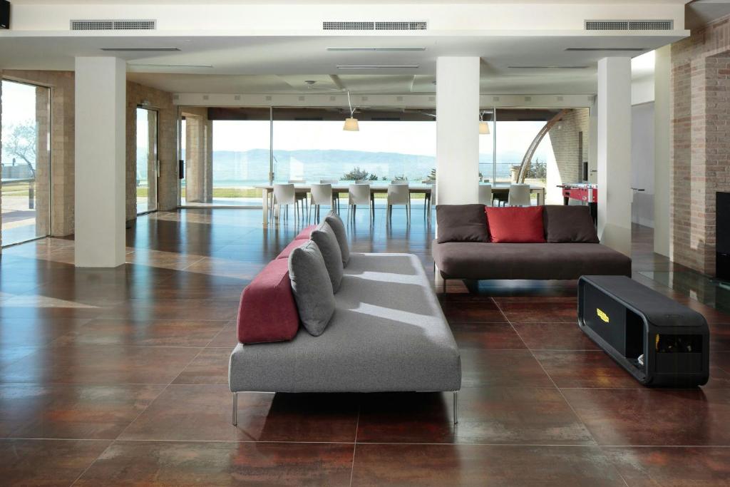 Luxury Villa Overlooking Assisi Valley - 4
