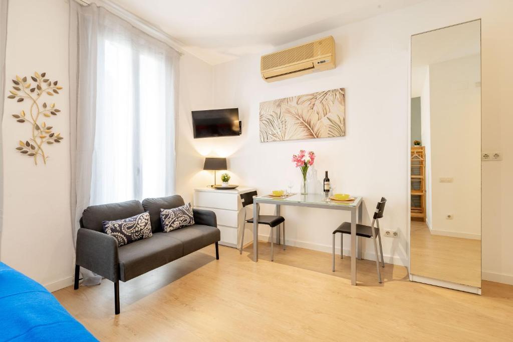 Studio Premium en Sants a 15' Bcn Centro y Fira Bcn - 2