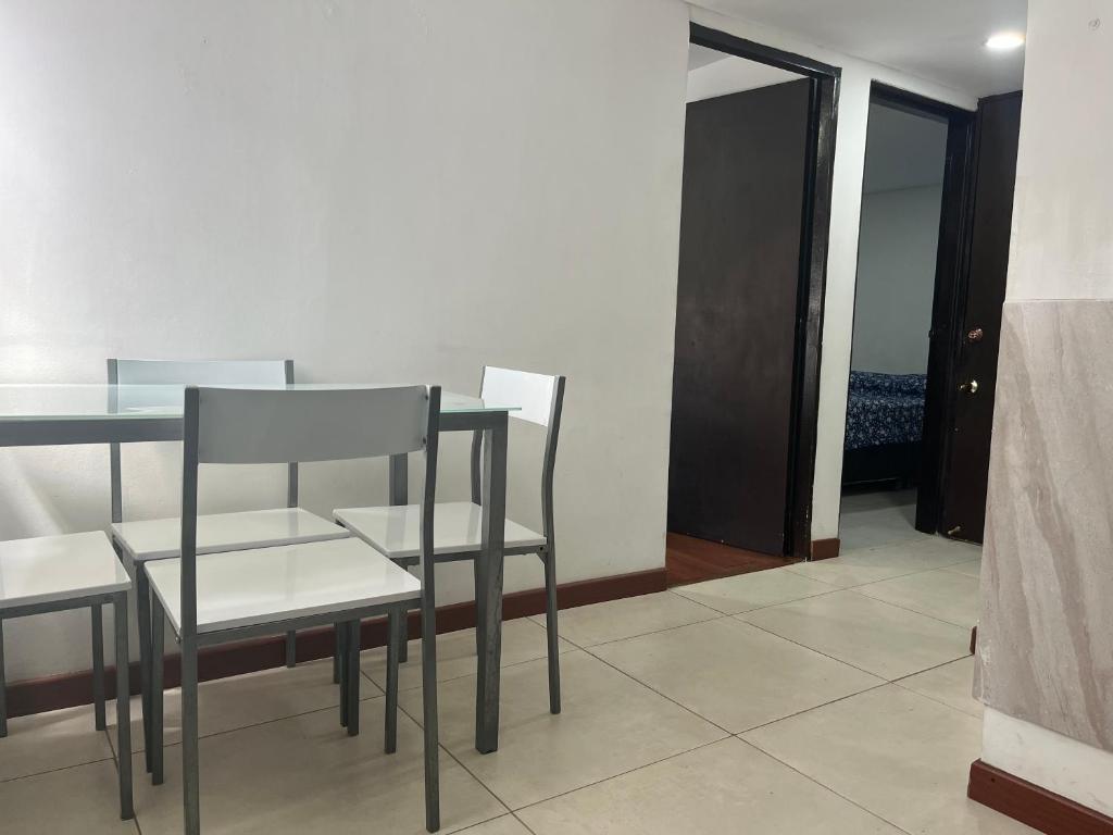 Apartamento cerca del centro comercial Titán. 300 - 2