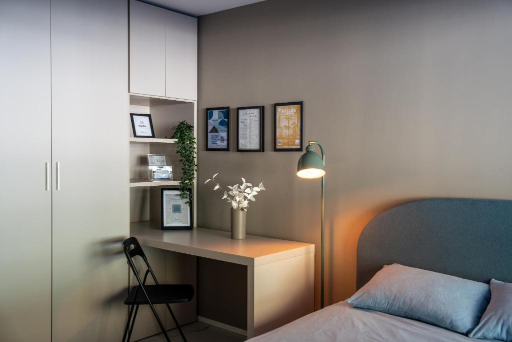 Locarno Center - Free Parking, Netflix and WiFi - 3
