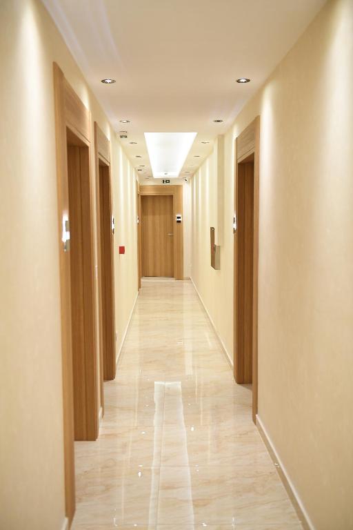 Argument rooms - 1