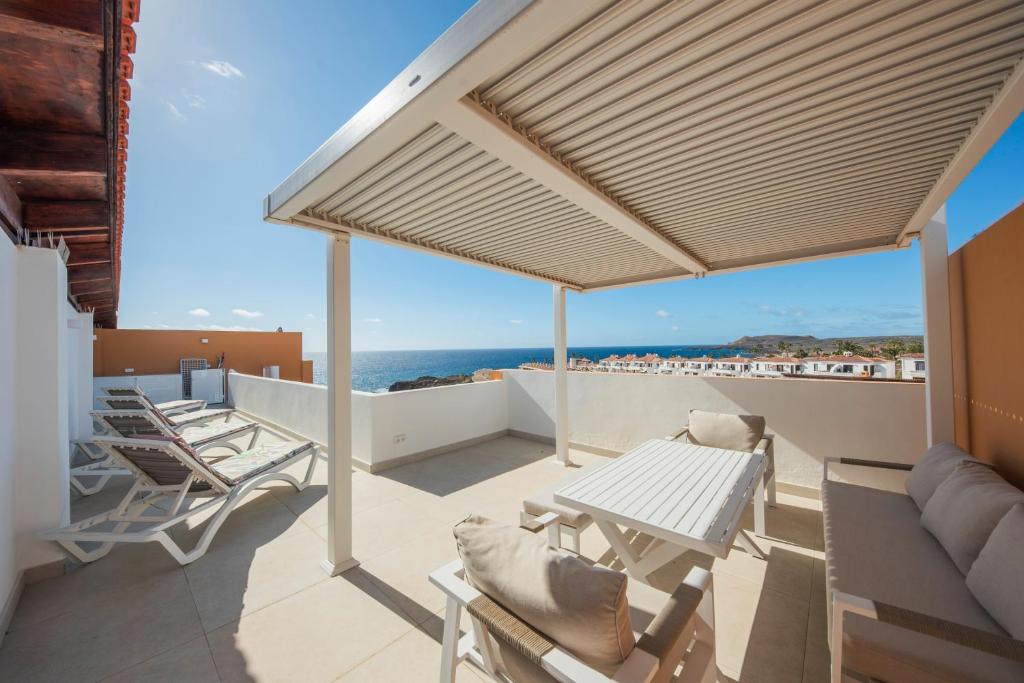 Penthouse Amarilla Golf - 7 pools- - 2