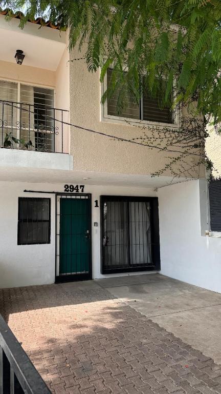 Casa en Providencia, 4 cuartos, Estacionamiento - 2