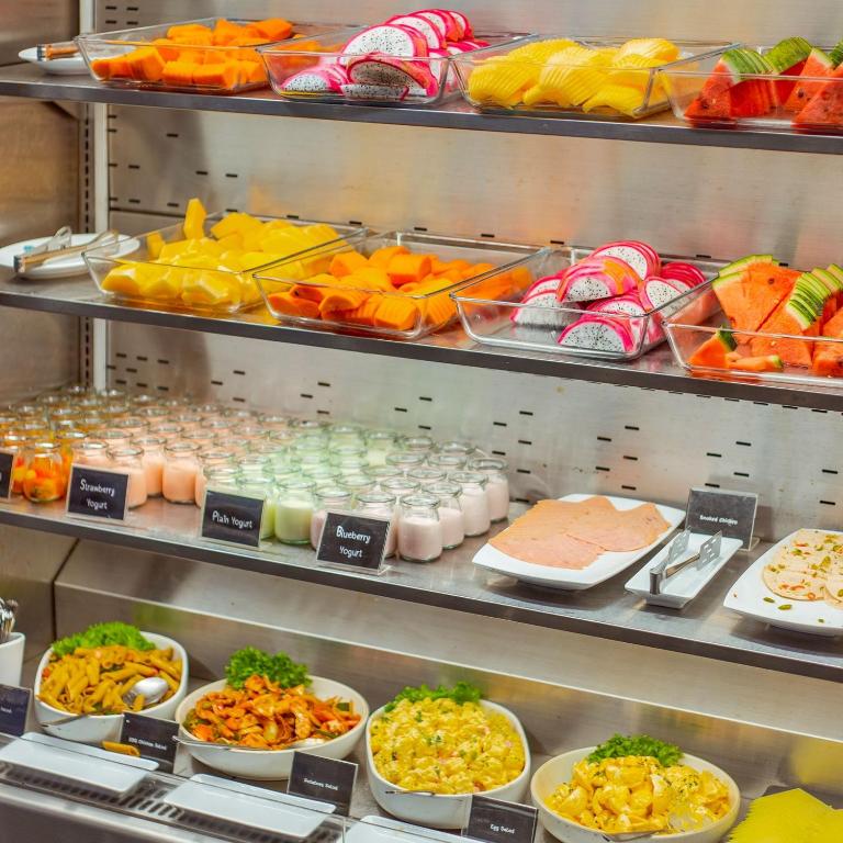 อาหารและเครื่องดื่ม