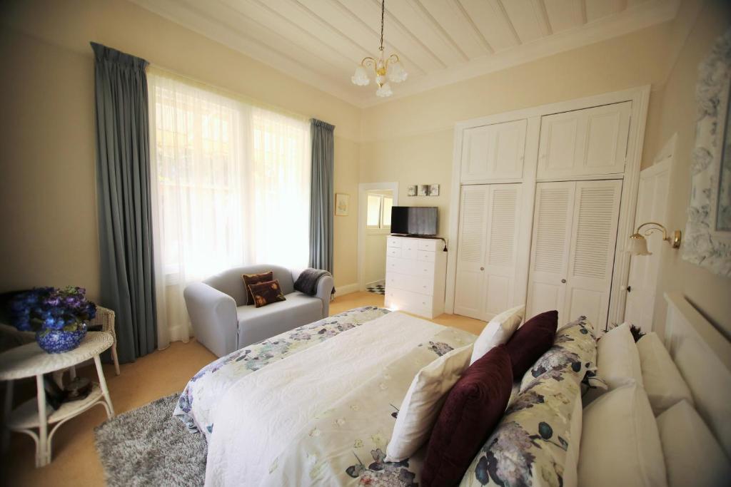 Regan House photo