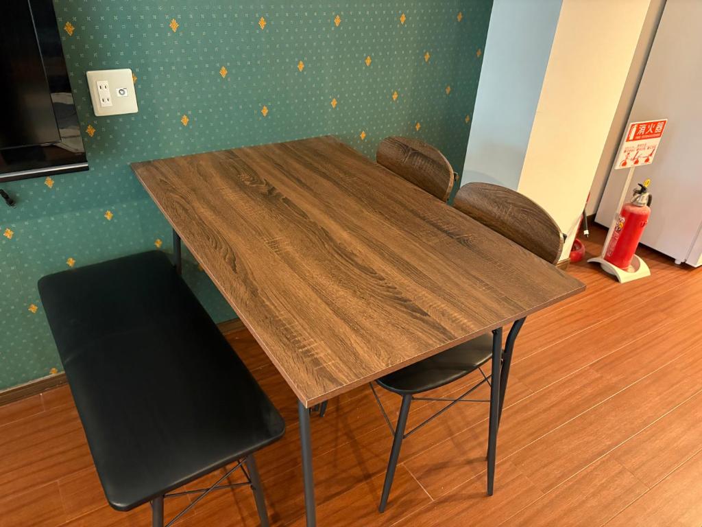 Aparthotel STATUS SUSUKINO의 깔끔한 주방 전경