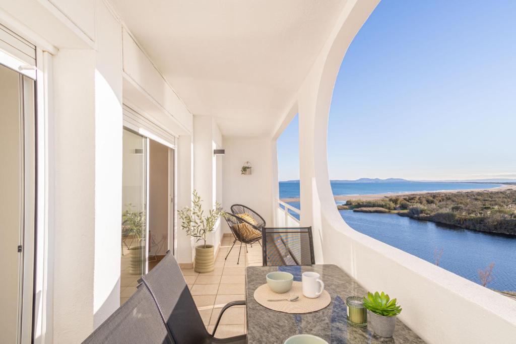 420-Apartamento vista mar - 1