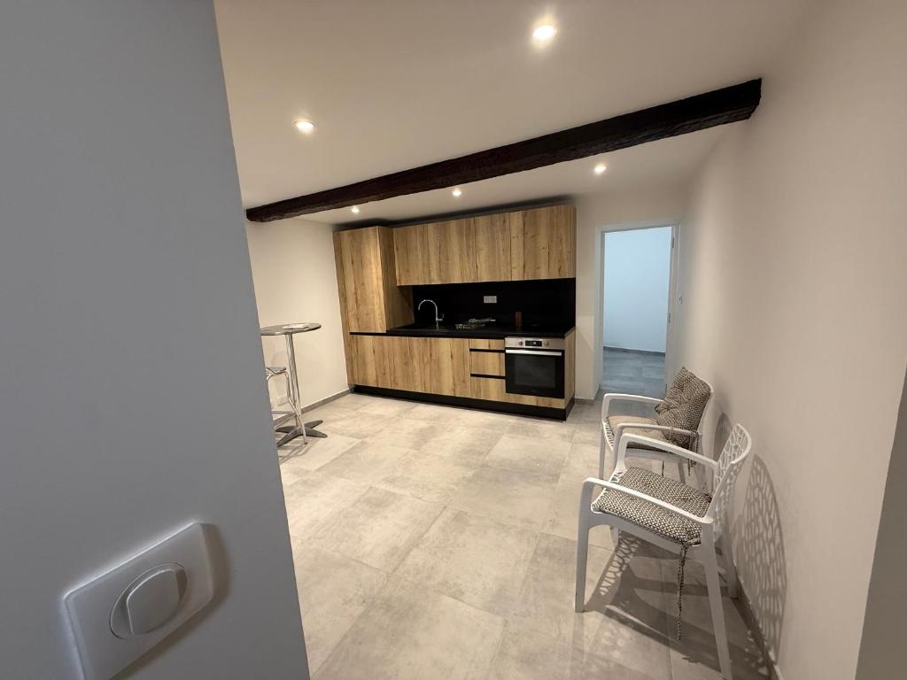 Bel appartement proche de la mer et de la gare La Mascotte - 3