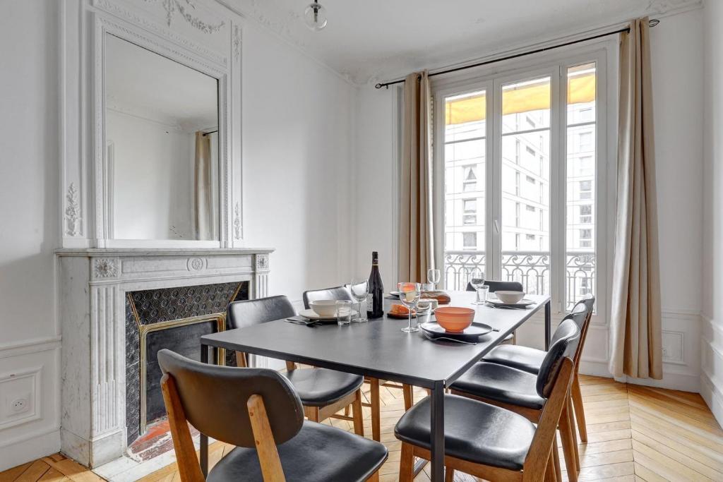 TBS 320 - Superb apartment with Eiffel Tower view - 3