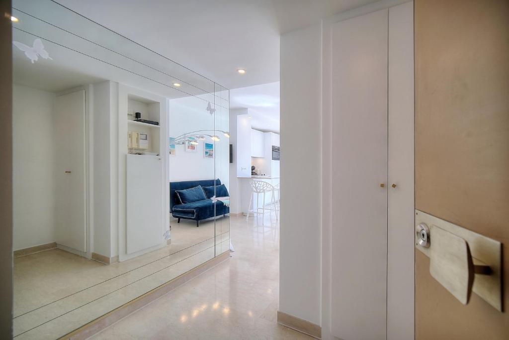 REF 1745 - Cannes Center - Studio for rent - 4