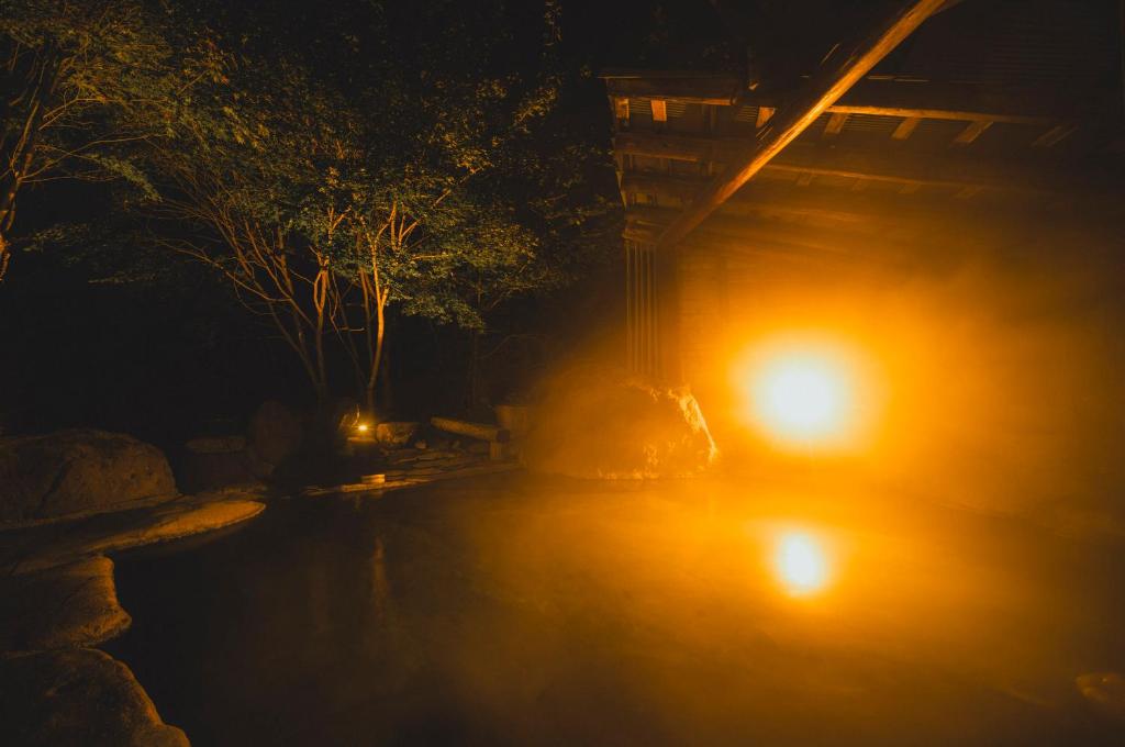 Open air bath