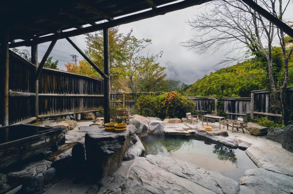 Open air bath