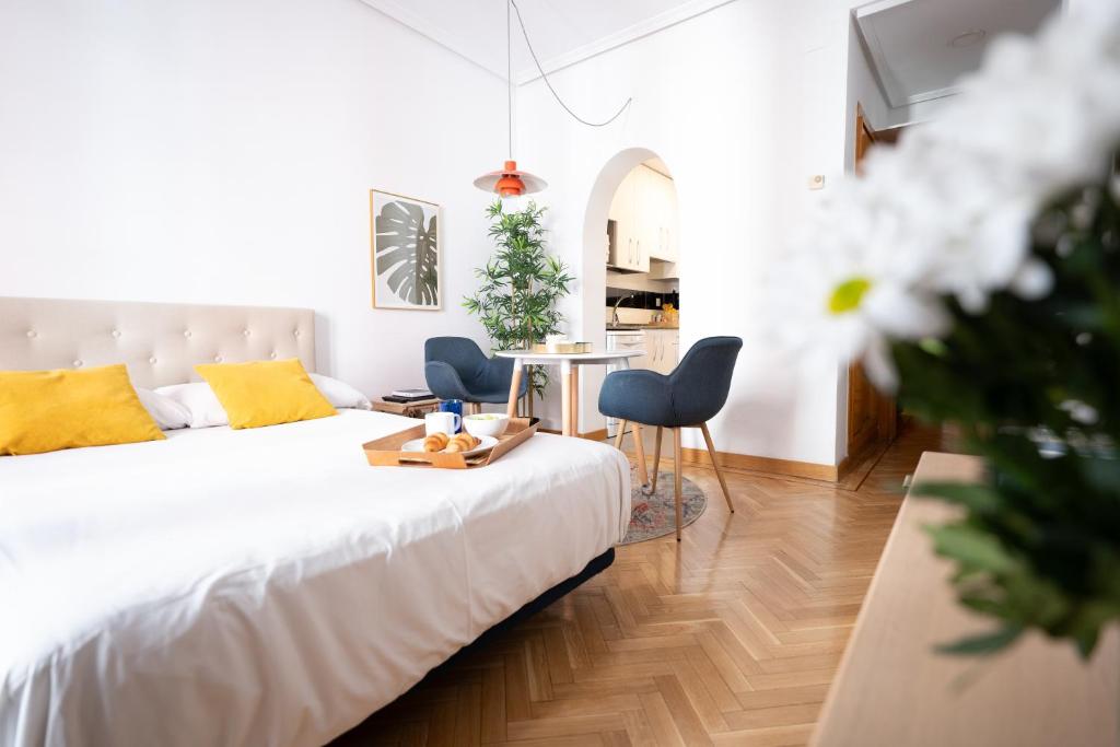 Charming Vintage Studio in trendy Chueca - 4