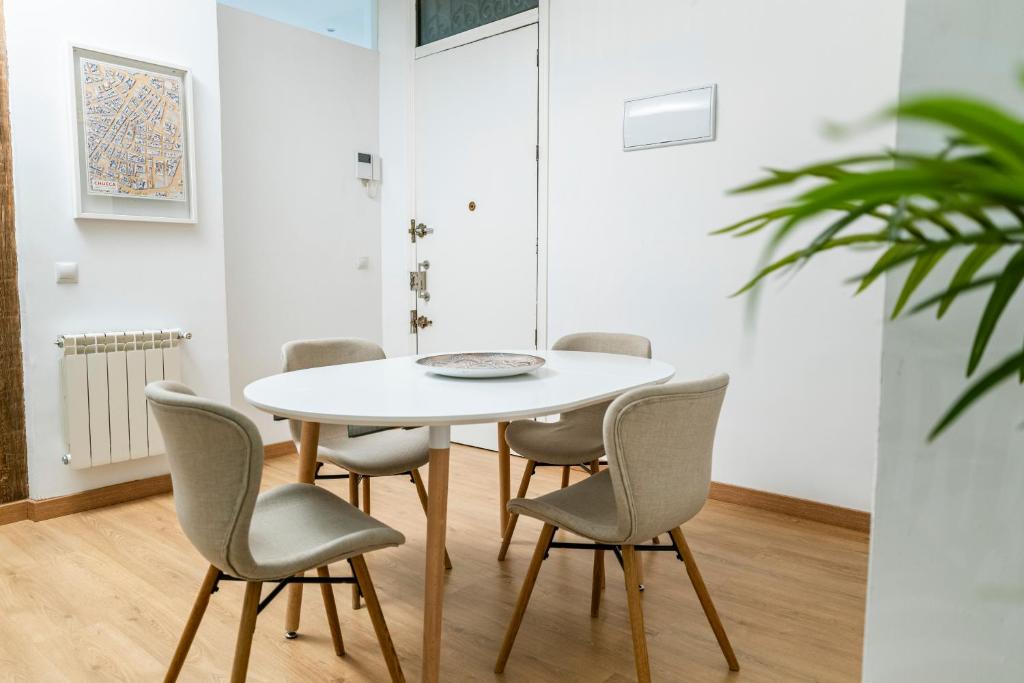 Comfortable 2BR2BA in Chueca - 4