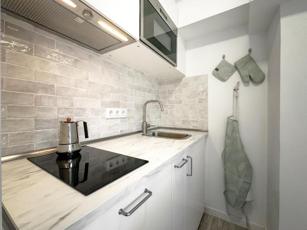 Lima habitación perfecta para vivir y compartir en Madrid Temporal VAL6132 - 5