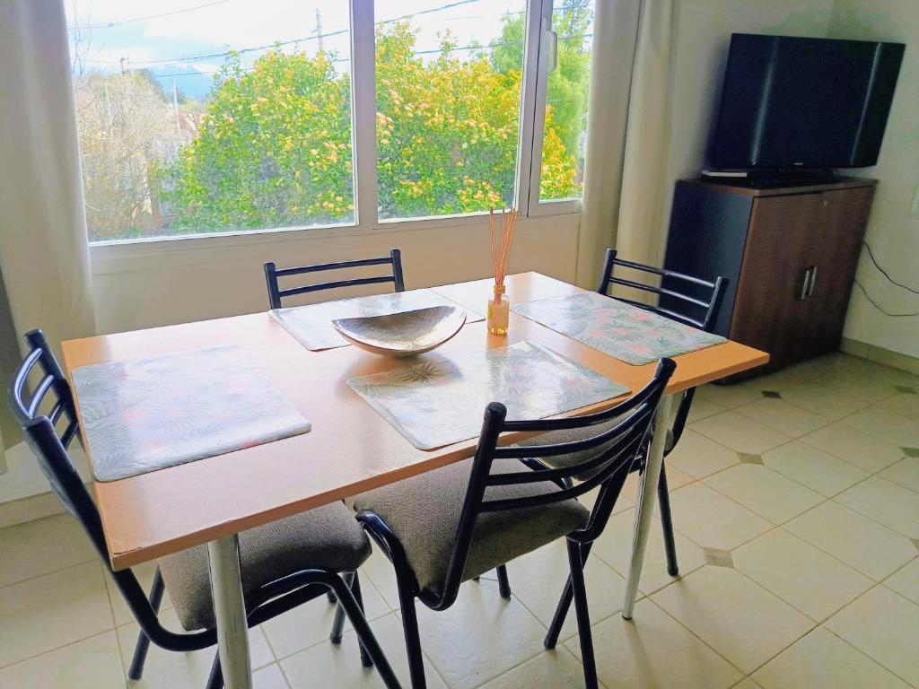 Casa para 4 pax en Barrio Melipal -Kuma Bariloche - 1