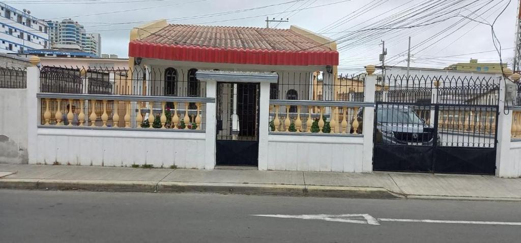 Alquiler de Casa cerca de Malecón de Salinas - 2