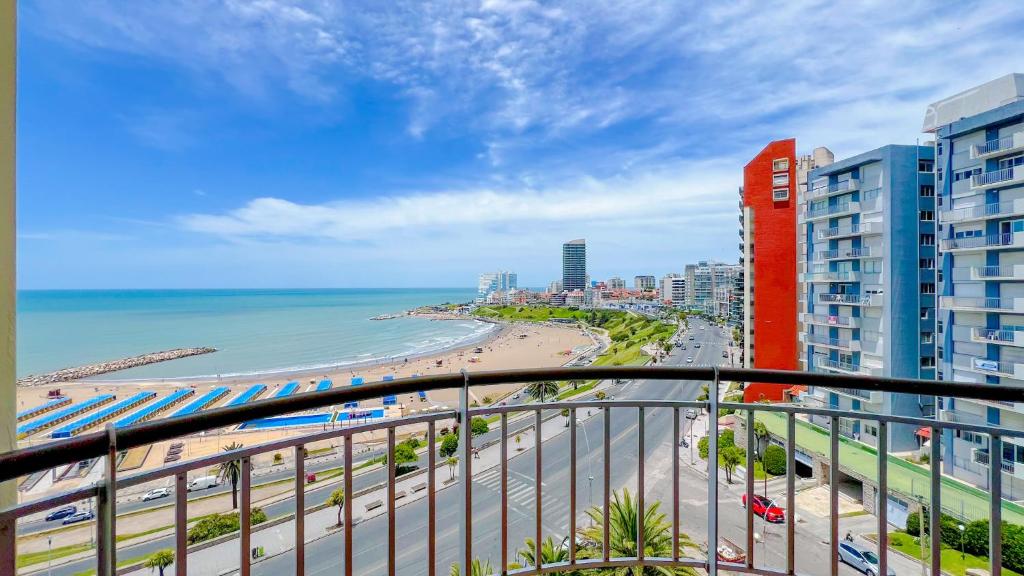Depto Gustavo - Depto para 2 PAX con vista al mar en Playa Varese con cochera - Hola Sur - 2