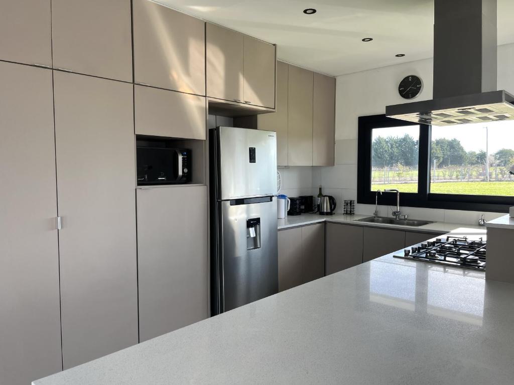 Casa Romi - Casa para 6 PAX con pileta en Arenas Chico, Mar del Plata - Hola Sur - 5