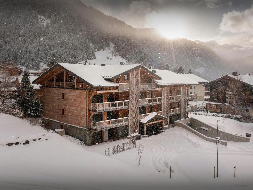 Lodge Cresson - OVO Network - 5